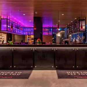 Moxy Frankfurt Airport מלון פרנקפורט